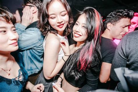 where to hook up in shanghai